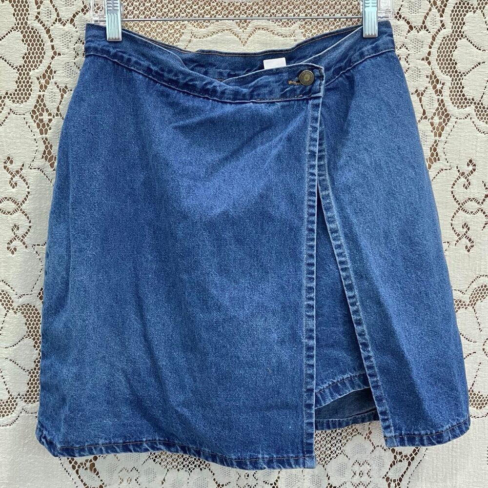 Vintage Vivaldi Women's Made in USA 100% Cotton Medium Wash Blue Denim Skort